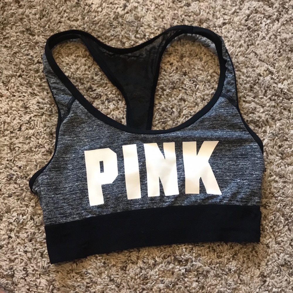 sports bra